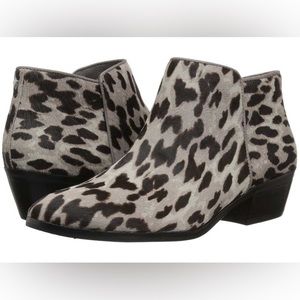 Sam Edelman Petty grey leopard booties size 7.5